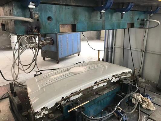 Peças de autocarro de FRP moldado SMC Revestimento traseiro frontal Revestimento lateral Placa de proteção exterior